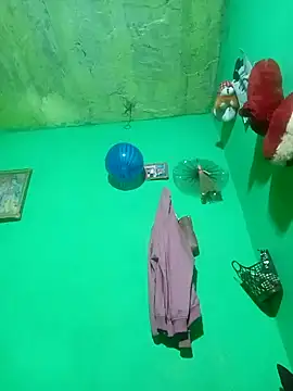 Snapshot of Cuti_jiyax chatting on 12.27.24 Cuti jiyax online show from 12.27.24