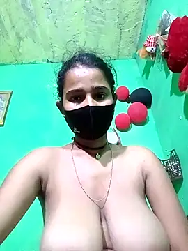 Snapshot of Cuti_jiyax chatting on 02.28.25 Cuti jiyax online show from 02.28.25