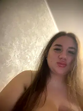 Snapshot of GabiBoobs chatting on 11.08.25 GabiBoobs online show from 11.08.25