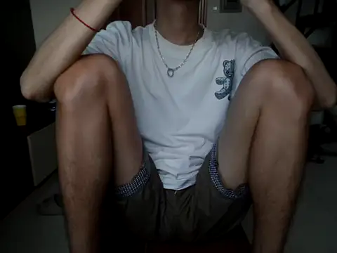 Snapshot of ChenJiaHui2004 chatting on 10.13.25 ChenJiaHui2004 online show from 10.13.25