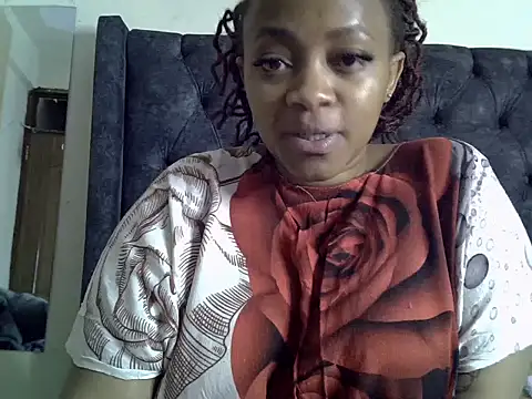 Snapshot of Brown_sexy chatting on 02.12.26 Brown sexy online show from 02.12.26