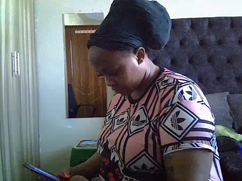 Snapshot of Brown_sexy chatting on 03.27.26 Brown sexy online show from 03.27.26