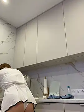 Snapshot of LauraDavis chatting on 03.03.26 LauraDavis online show from 03.03.26