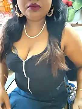 Snapshot of YR-SHIVANI chatting on 05.10.26 YR-SHIVANI online show from 05.10.26