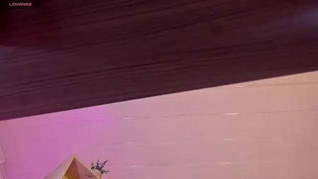 Tiarha online show from 01.24.25