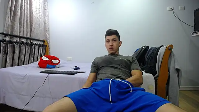 Snapshot of Iam_yourbabyprincess_XD chatting on 02.14.25 Iam yourbabyprincess XD online show from 02.14.25