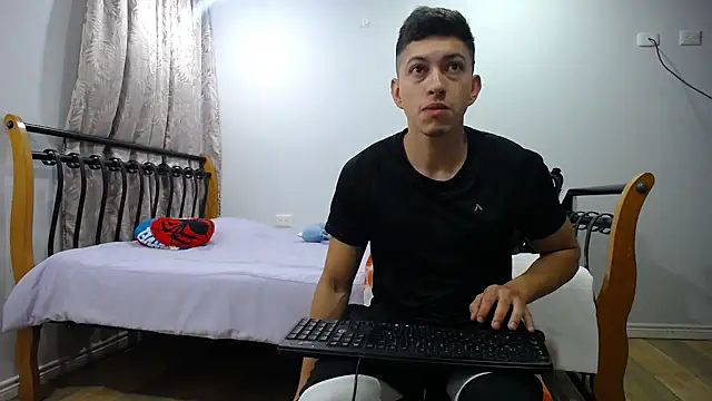 Snapshot of Iam_yourbabyprincess_XD chatting on 02.23.25 Iam yourbabyprincess XD online show from 02.23.25