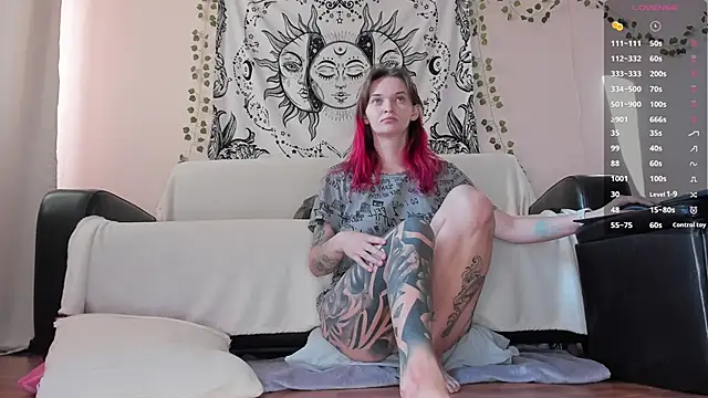 Snapshot of Liberty__ chatting on 09.11.25 Liberty online show from 09.11.25