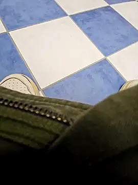 Snapshot of thesmiledoc chatting on 02.10.25 thesmiledoc online show from 02.10.25