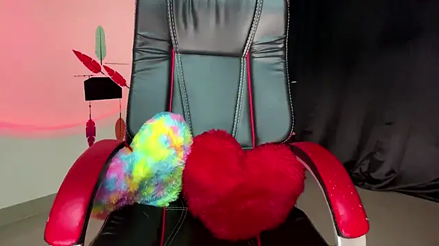 Snapshot of tigress_kashish chatting on 09.19.25 tigress kashish online show from 09.19.25