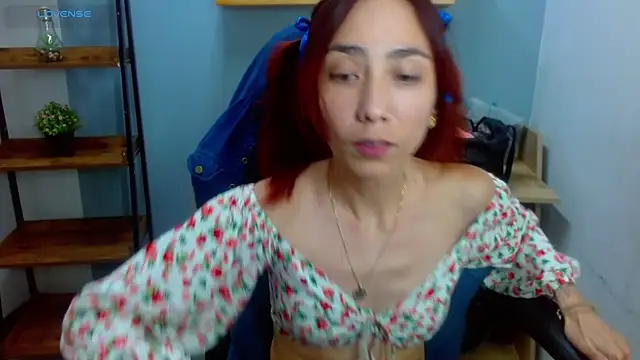 Erika Stevens online show from 01.11.25