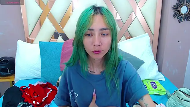 Erika Stevens online show from 09.11.25