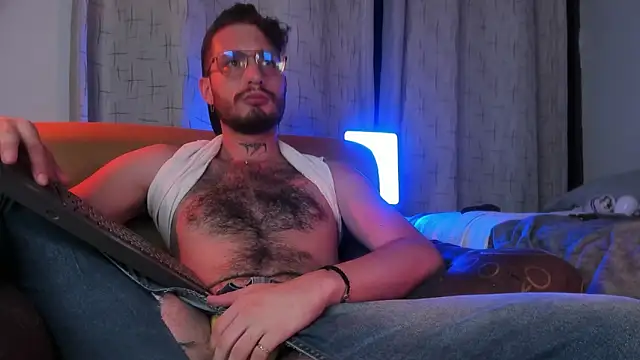 Snapshot of axel_giracr chatting on 01.30.25 axel giracr online show from 01.30.25