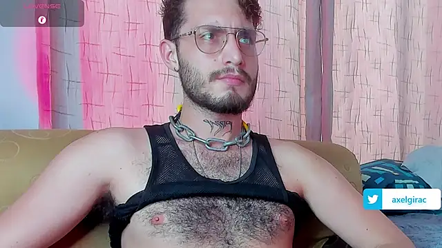 Snapshot of axel_giracr chatting on 03.18.25 axel giracr online show from 03.18.25