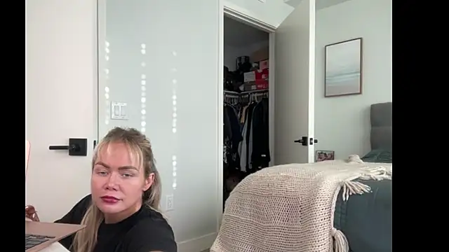 ElenaErickson online show from 06.08.26