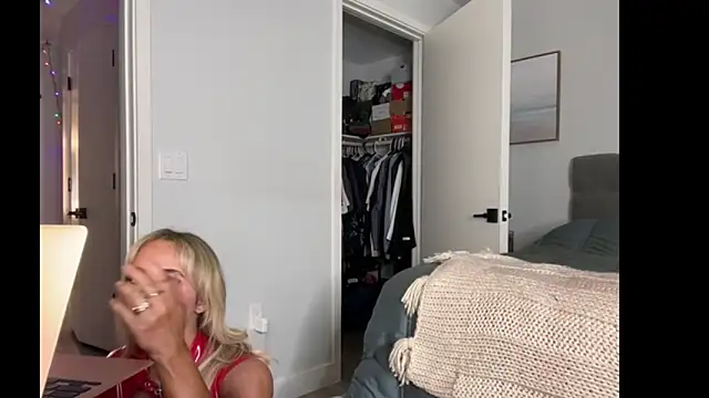 ElenaErickson online show from 07.14.26