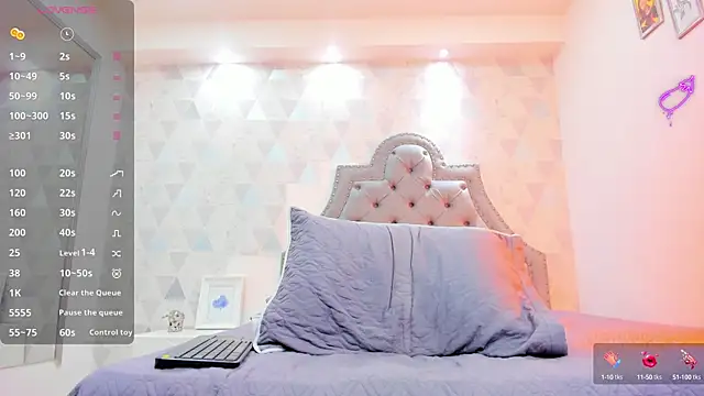 JacksonMuller  online show from 12.04.24