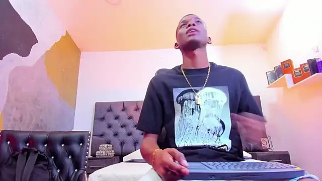 JacksonMuller  online show from 12.23.24