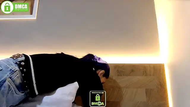 Snapshot of dakota_senju chatting on 12.31.24 dakota senju online show from 12.31.24