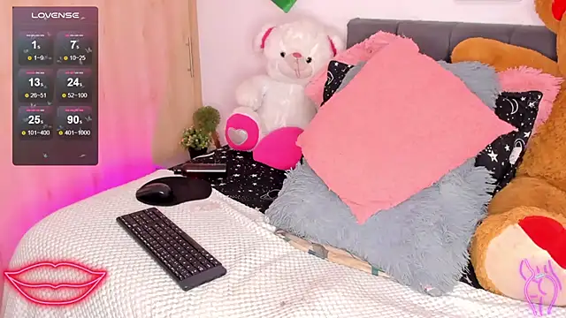 Snapshot of Tayssa_Maravilh chatting on 12.20.24 Tayssa Maravilh online show from 12.20.24