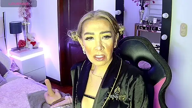 EvelinaGrey online show from 11.22.25