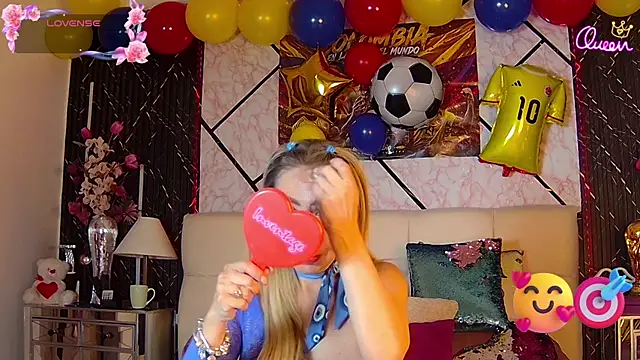 EvelinaGrey online show from 06.19.26