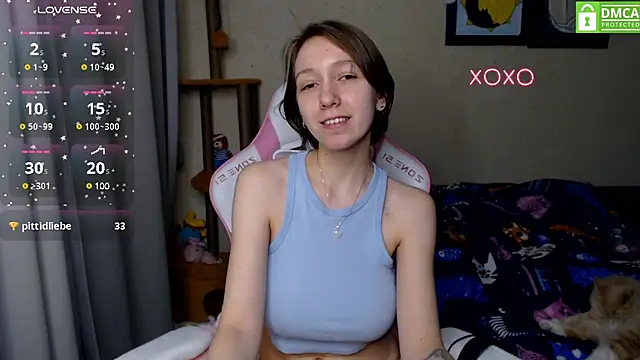 Snapshot of LeahGottty chatting on 12.03.24 LeahGottty online show from 12.03.24