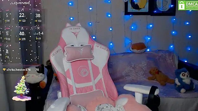 Snapshot of LeahGottty chatting on 12.19.24 LeahGottty online show from 12.19.24