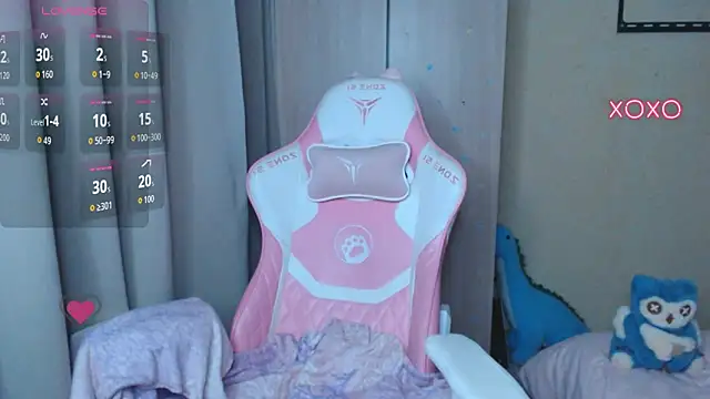 Snapshot of LeahGottty chatting on 11.29.25 LeahGottty online show from 11.29.25