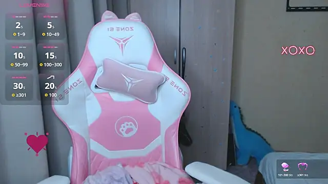 Snapshot of LeahGottty chatting on 12.05.25 LeahGottty online show from 12.05.25