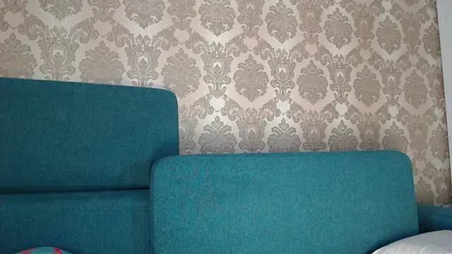 Louise Lavender online show from 03.18.25