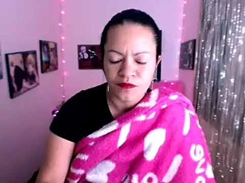 Cristal w online show from 01.13.25