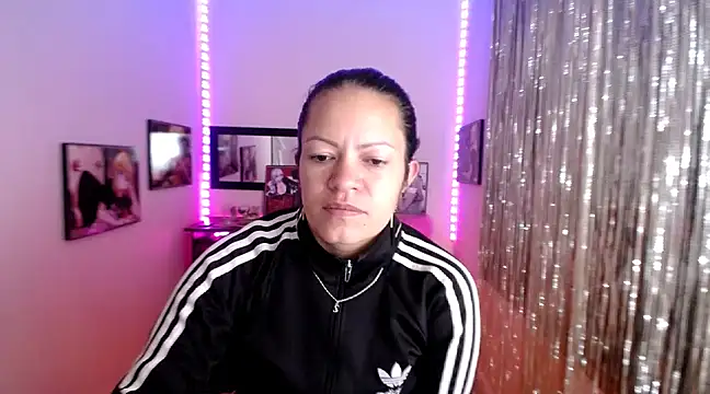 Cristal w online show from 03.13.25