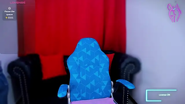 Lila Pinky online show from 09.15.25