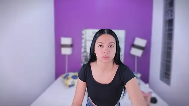 Lila Pinky online show from 10.08.25