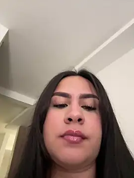 KattyPortman online show from 10.18.25