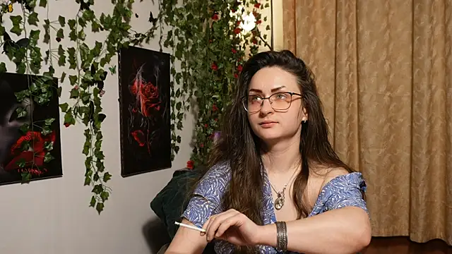 Snapshot of NaughtYHomemadE chatting on 10.25.25 NaughtYHomemadE online show from 10.25.25