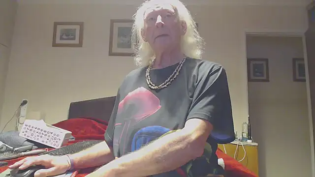 WaverlyKernow online show from 12.17.25