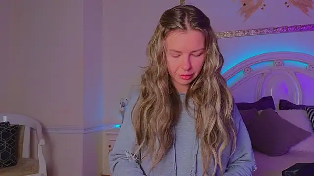 Real Tini online show from 10.11.25