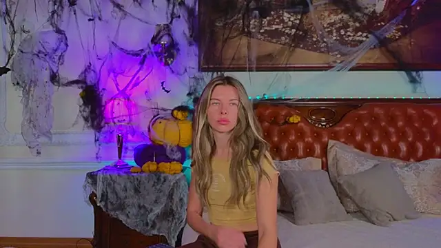 Real Tini online show from 10.28.25