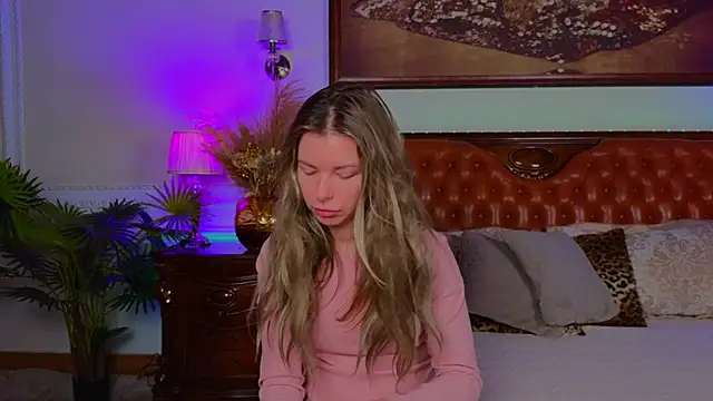 Real Tini online show from 11.11.25