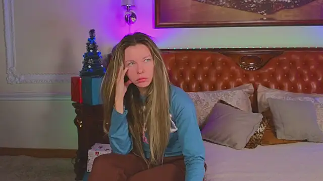 Real Tini online show from 12.18.25