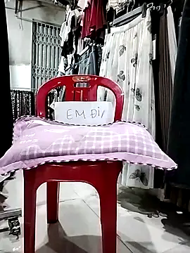 Snapshot of _Vitamin_Sex_ chatting on 10.08.25 Vitamin Sex online show from 10.08.25