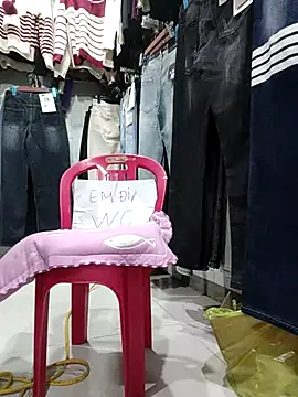 Snapshot of _Vitamin_Sex_ chatting on 11.12.25 Vitamin Sex online show from 11.12.25