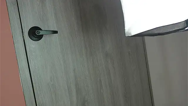 natashapridee  online show from 11.19.25