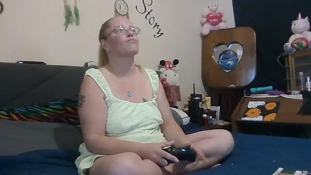 Toybox13 Pika online show from 11.05.25