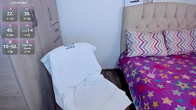 emily1  online show from 12.13.24