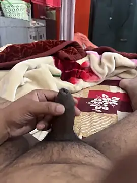 Snapshot of girls_lovers90 chatting on 11.23.25 girls lovers90 online show from 11.23.25