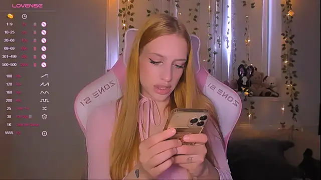 Snapshot of Anice_ chatting on 02.20.26 Anice online show from 02.20.26