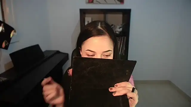 Windy butterfly online show from 10.03.25